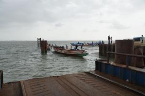 K800_Auslad Fähre Barra